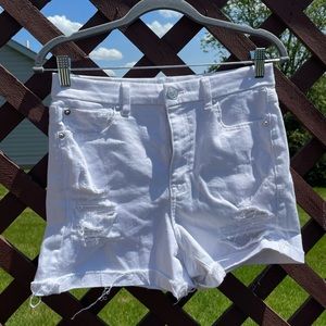 American Eagle White Distressed Curvy Hi Rise Shorts Size 8